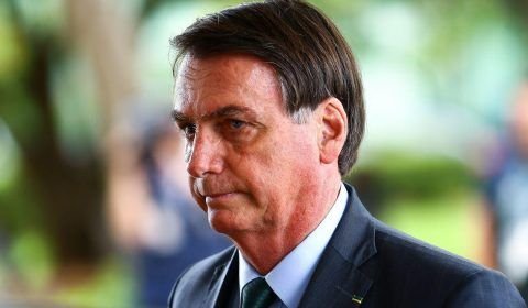 Bolsonaro coordena reunião ministerial no Palácio da Alvorada