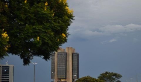 Mercado financeiro reduz estimativa de inflação este ano para 3,40%