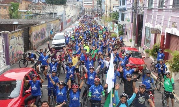 Passeio Ciclístico Cidade de Manaus movimenta as ruas da capital na manhã de domingo