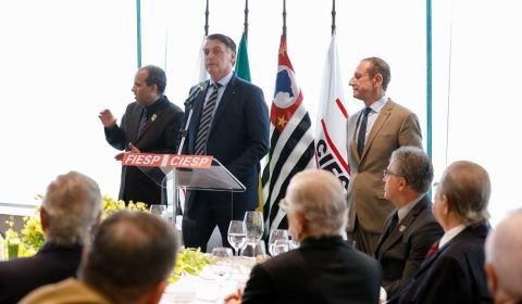 Bolsonaro diz que "melhor reforma é a aprovada"