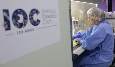 Anvisa aprova oito testes rápidos para Covid-19