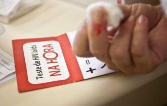 Homem do Reino Unido é o segundo curado de HIV no mundo