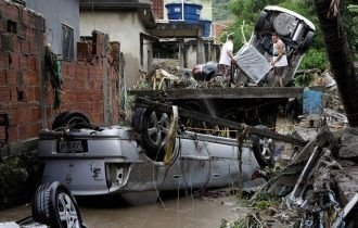 Sobe para cinco número de mortos por causa das chuvas no Rio