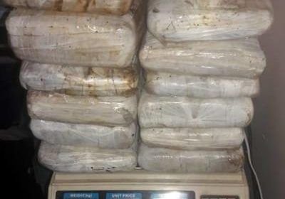 Polícia apreende 30 quilos de maconha dentro de barco no Amazonas