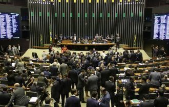Após recesso, Congresso deve colocar marco do saneamento na pauta
