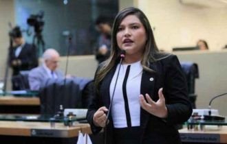 Deputada Joana Darc fica em quarentena após ter contato com o senador Davi Alcolumbre