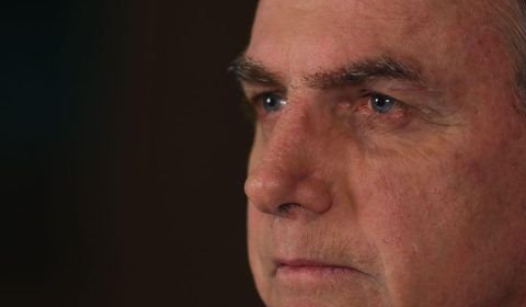 Vírus vai atingir 70% da população, diz Bolsonaro