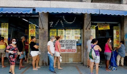 Brasileiros acreditam em inflação de 5,1% nos próximos 12 meses