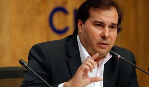 Maia diz que, devido ao coronavírus, reformas na economia terão de ser pensadas 'de outra forma'