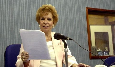 Atriz e radialista Daisy Lúcidi morre por covid-19 aos 90 anos