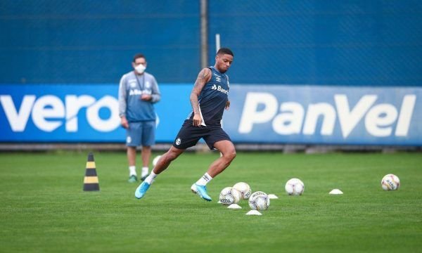 Grêmio faz primeiro treino com bola desde início da pandemia