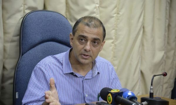 MP prende ex-secretário de Saúde do Rio Edmar Santos