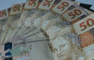Mercado financeiro prevê queda da economia em 6,5% este ano
