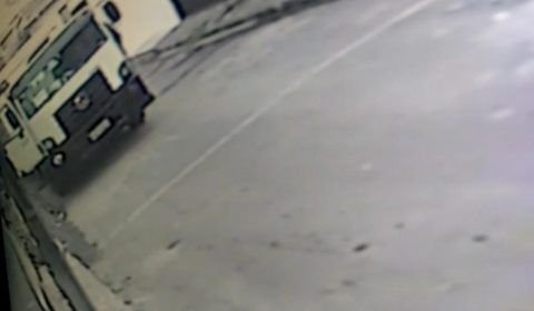 Homem assalta caminhão no bairro Monte das Oliveiras