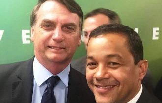 PSL espera resultado de pesquisa em Manaus para fazer aliança com o Republicanos ou PSD