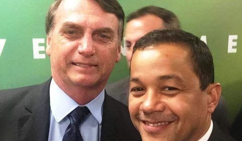 PSL espera resultado de pesquisa em Manaus para fazer aliança com o Republicanos ou PSD