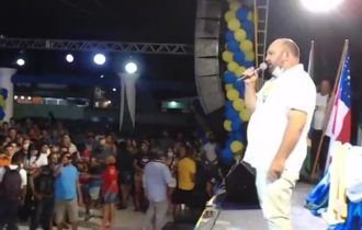 Multidão acompanha convenção de pré-candidato Nicson Marreira, em Tefé 