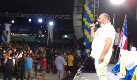 Multidão acompanha convenção de pré-candidato Nicson Marreira, em Tefé 