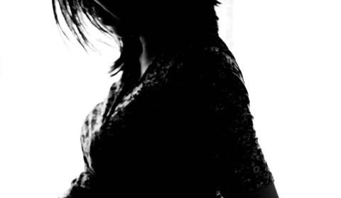 Menina de 12 anos fica grávida após estupro; primo é suspeito 