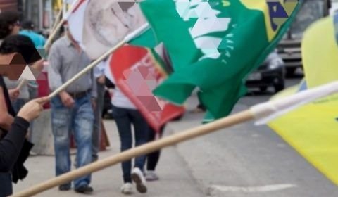 Candidatos à Prefeitura de Manaus fazem caminhada e adesivaço neste domingo