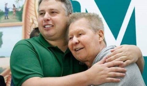 Arthur Bisneto é levado as presas em UTI para hospital em São Paulo