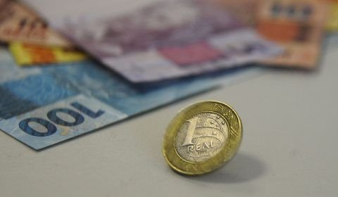 Atividade econômica cresce 2,15% em julho, informa Banco Central
