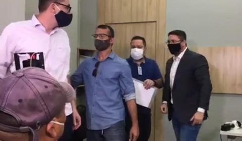 Pancadaria e muita confusão em pronunciamento de vice-governador