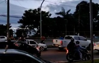 Urgente | Vídeo mostra segurança de Wilson Lima atirando em manifestante e fugindo