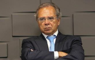 Governo avalia reestruturação na Economia que esvazia atribuições de Paulo Guedes