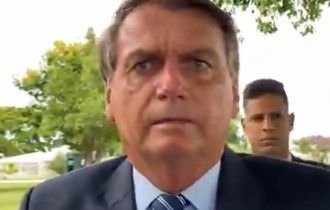 Sem provas, Dr. Bolsonaro culpa falta de "tratamento precoce" por mortes em Manaus