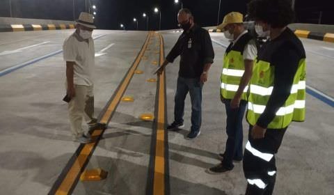 David manda fechar viaduto inaugurado por Arthur Neto na zona Norte