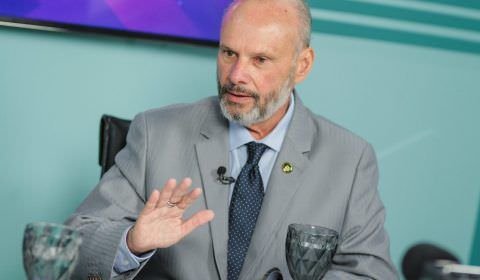 TCE-AM exige lista de nominal de vacinação do Governo e Prefeitura de Manaus em 24 horas