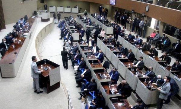 Vereadores votam nesta terça-feira auxílio Manauara de R$ 200