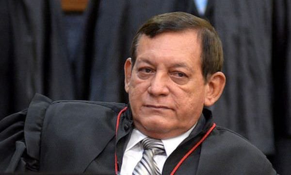 Desembargador que livrou Wilson Lima de impeachment é escolhido para o TRE