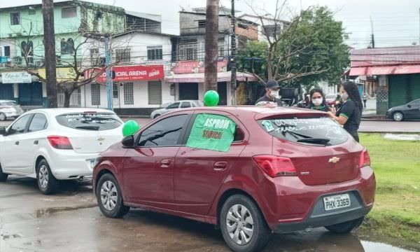 Professores fazem carreata pedindo diálogo com governador do Amazonas