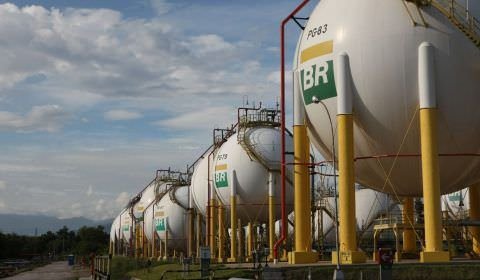 Gasolina e diesel ficam mais baratos hoje nas refinarias