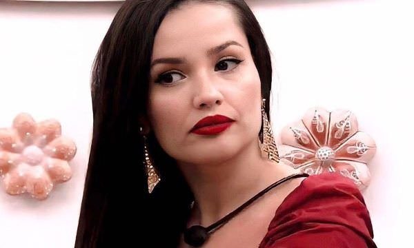 Bocão vermelho e delineado: como Juliette subiu a régua da montação no BBB