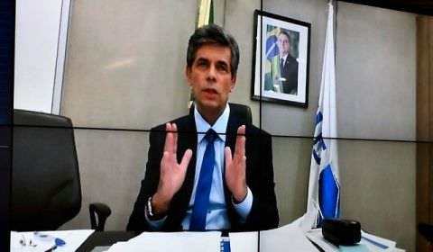 Teich: 'Deixei Ministério por divergência com cloroquina