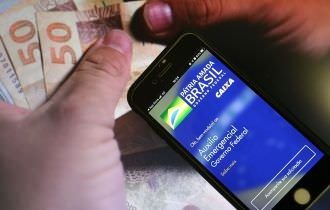 Trabalhadores nascidos em maio podem sacar auxílio emergencial