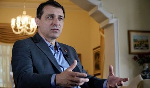 Tribunal Especial julga impeachment do governador de SC