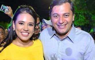 Não depende só dele’, diz primeira dama do Amazonas em post de Wilson Lima 