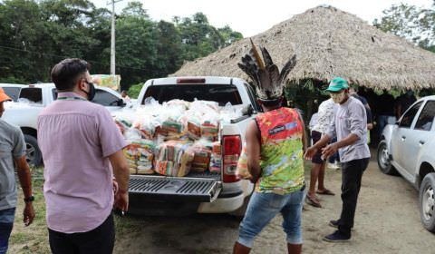 Aldeias indígenas recebem ajuda humanitária do Governo do Amazonas, por meio da FEI