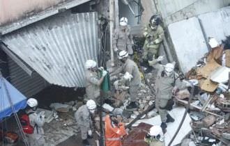Criança morre em desabamento de prédio na Zona Oeste