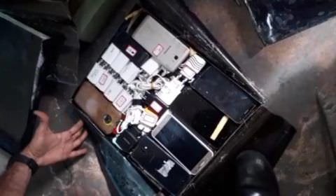 Mulher cadeirante é presa ao tentar entrar com celulares em presídio