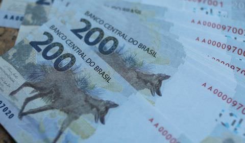 Mercado financeiro aumenta previsão para a Selic