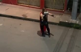 Super Herói Thor aparece no Grande Vitória para lutar contra violência em Manaus