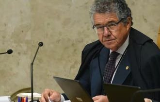 O decano do Supremo Tribunal Federal, Marco Aurélio Mello, disse nesta quinta-feira (1º) que torce para que o advogado-geral da União, André Mendonça, o substitua.
