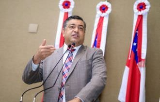 Situação de Wilson Lima se complica no STJ, afirma deputado