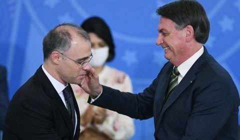 Bolsonaro diz a ministros que André Mendonça será o indicado ao STF
