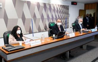 CPI: fiscal de contratos nega irregularidades em processos de vacinas